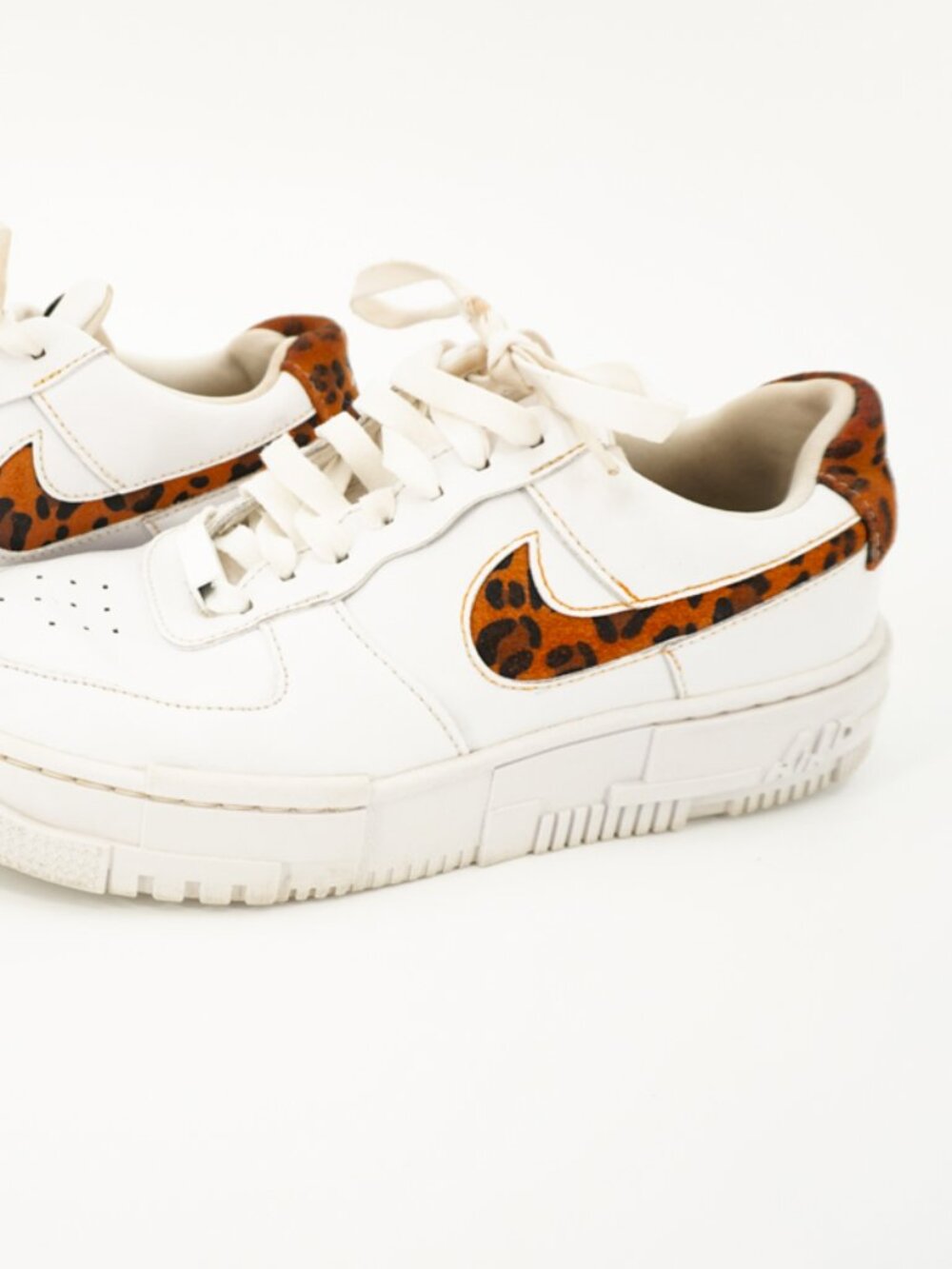 Nike Air Force 1 Pixel Leopard Animal Print Women's 7.5 Low Top Leather Sneakers